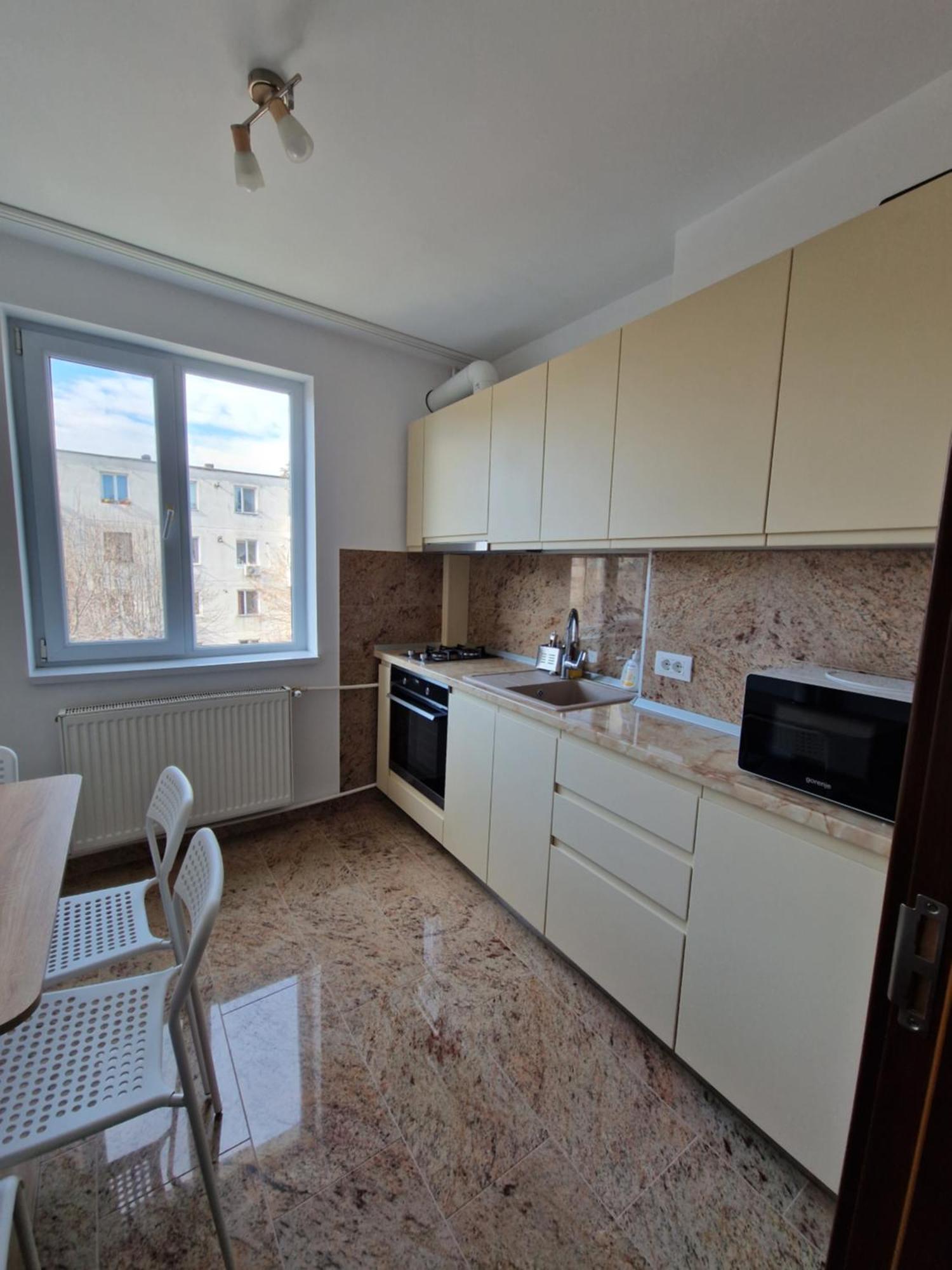 Downtown Apartment Римніку-Вилча Екстер'єр фото