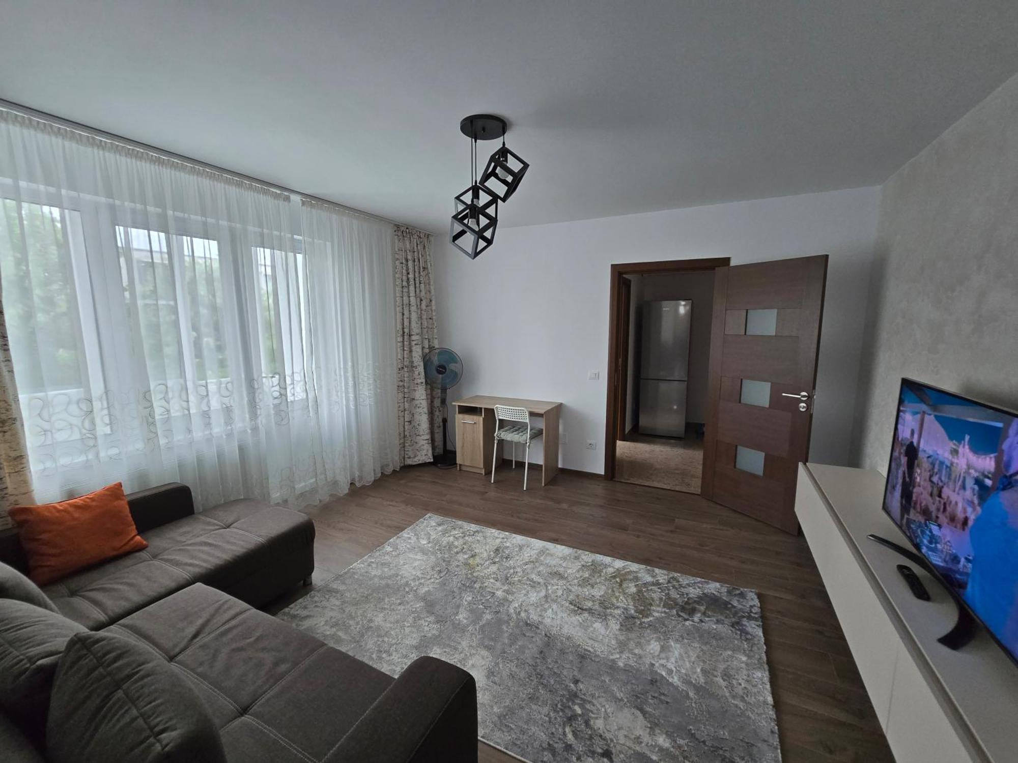 Downtown Apartment Римніку-Вилча Екстер'єр фото